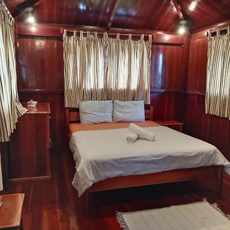 Pahiluna Guesthouse パングラオ エクステリア 写真
