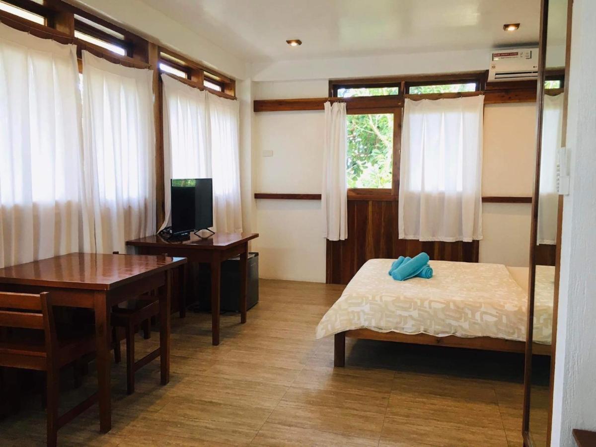 Pahiluna Guesthouse パングラオ エクステリア 写真