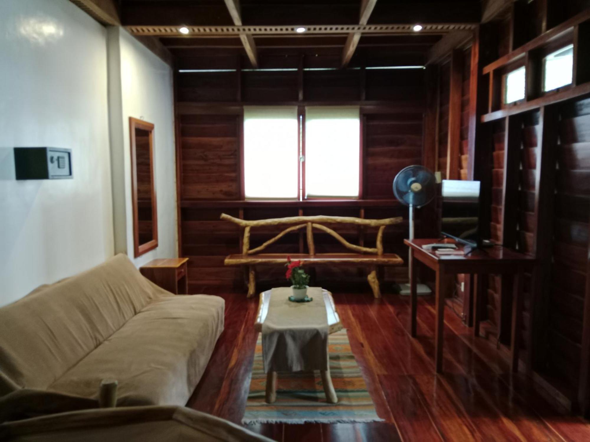 Pahiluna Guesthouse パングラオ エクステリア 写真