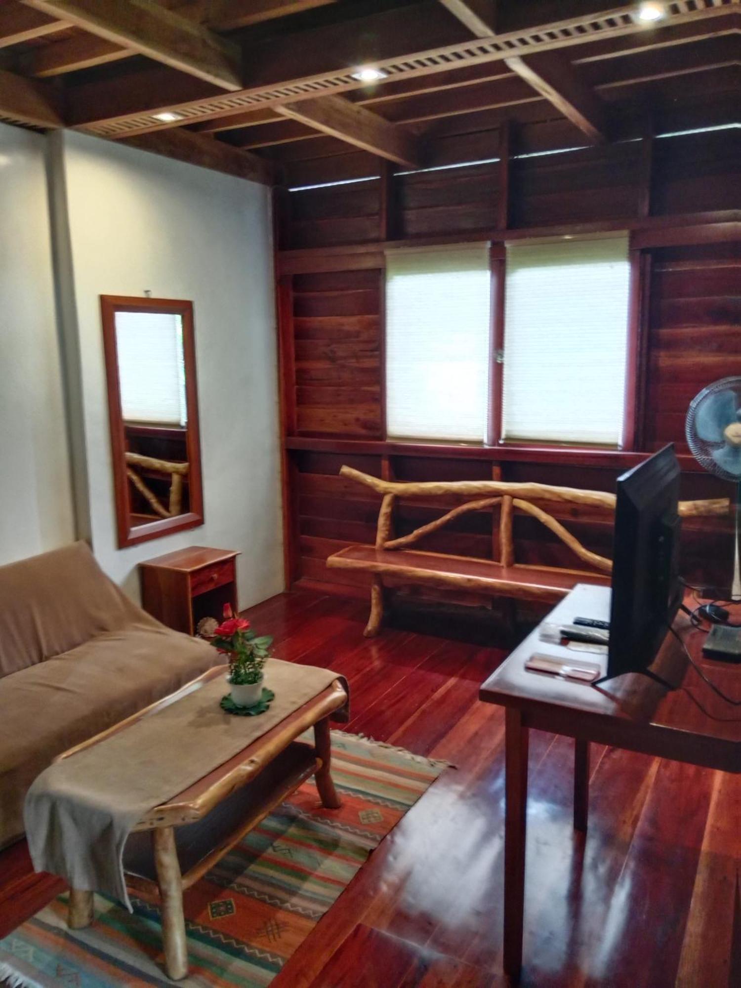 Pahiluna Guesthouse パングラオ エクステリア 写真